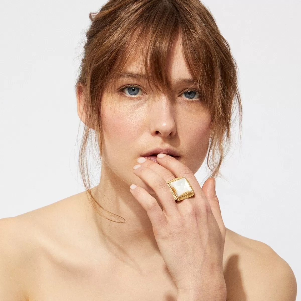 Gas Bijoux Bague Arty Chevalière dorée - Nacre blanche Online